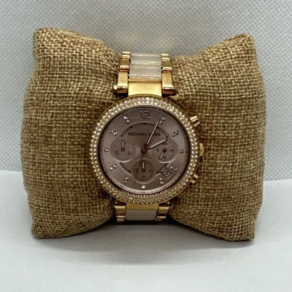 Michael Kors Parker MK5896 Women Rose Gold Analog Dial Quartz Wrist Watch JNA390
